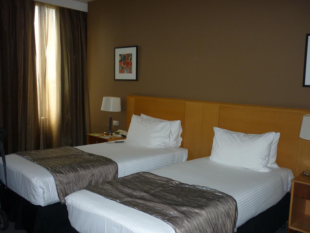 פורוליה Hotel Akash Sarovar חדר תמונה