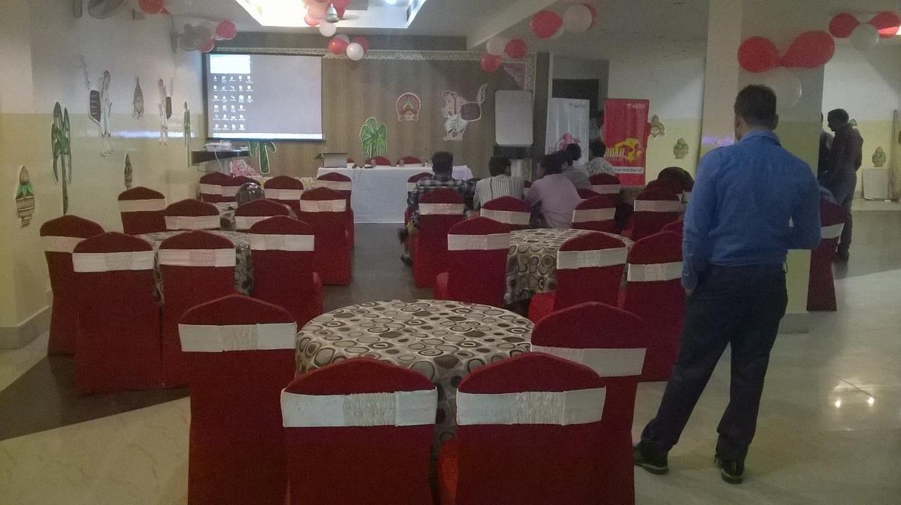 פורוליה Hotel Akash Sarovar מראה חיצוני תמונה